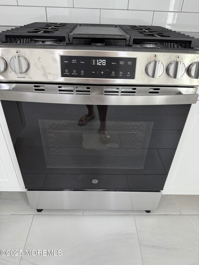 Foto del edificio - 140 Franklin Ave