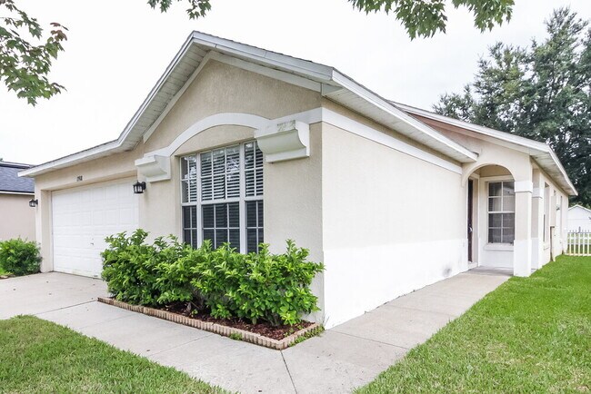 Building Photo - 13918 Valleybrooke Ln