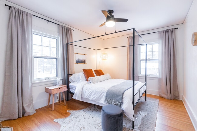 Unit 2, bedroom 1. Unit 1 is similar. - 1215 S Phillips Ave