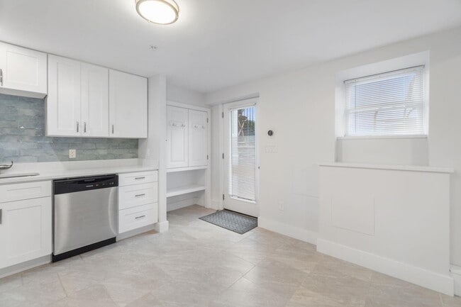 Foto del edificio - 6107 JFK Blvd E