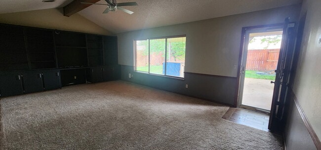 Building Photo - 7805 Farrell Dr