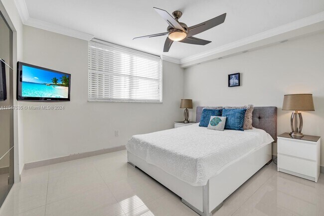 Foto del edificio - 1623 Collins Ave
