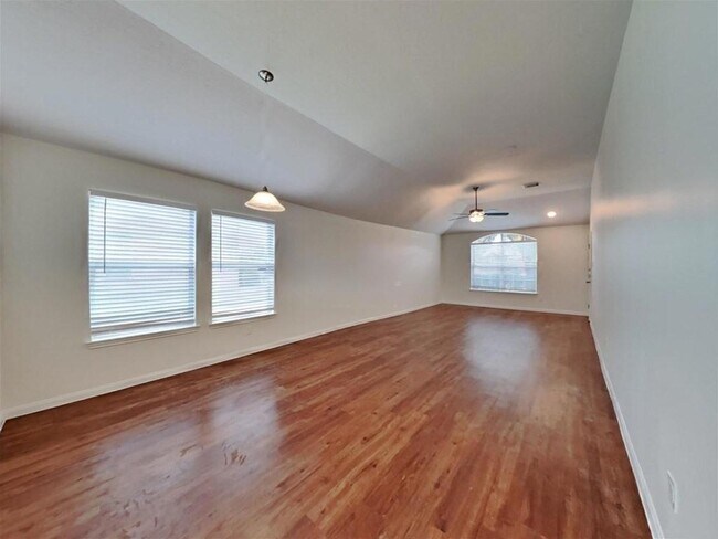 Foto del edificio - 3906 Hawthorn Glen Ct