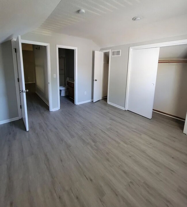 Foto del edificio - 3 bedroom Townhome