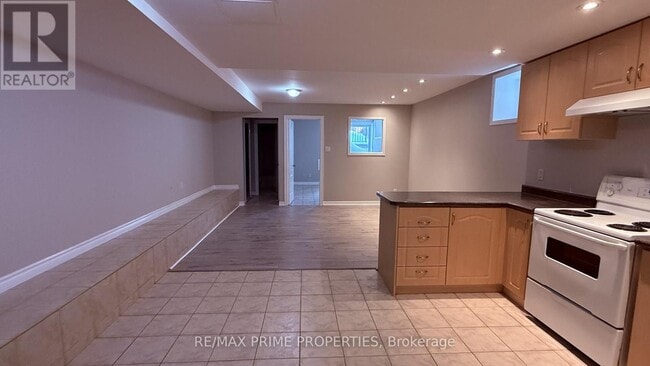 Building Photo - 168 Highbourne Rd