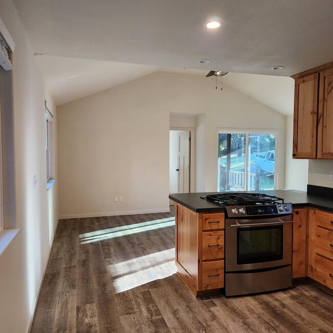 4248 Dows Prairie Rd, McKinleyville, CA 95519 House Rental in