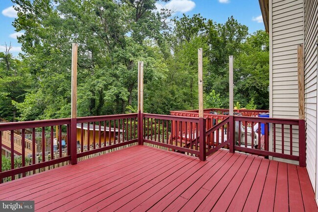 Foto del edificio - 8867 Willowwood Way