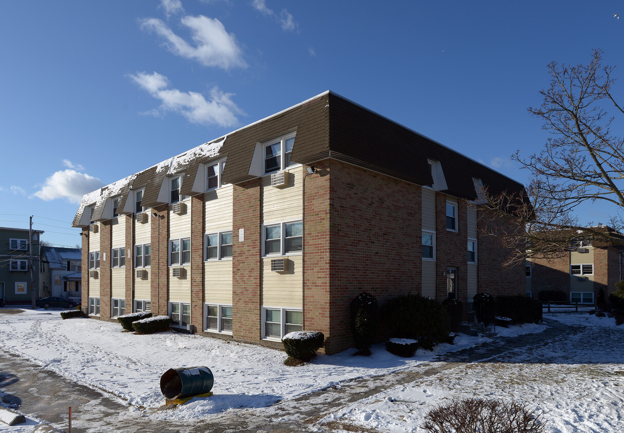 Building Photo - Springview Apartments