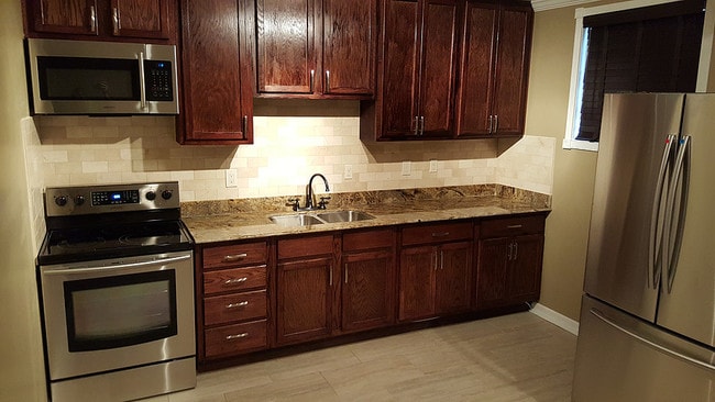 Building Photo - 3108 Aster St