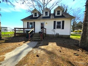 Building Photo - 406 Grove Pl