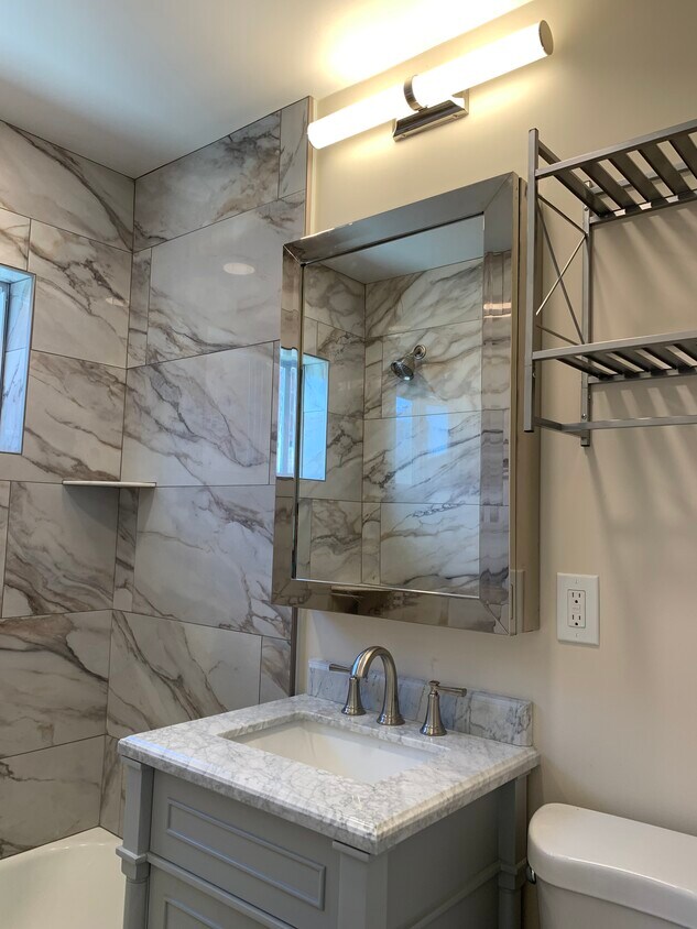 Foto principal - 1077 Colorado Blvd