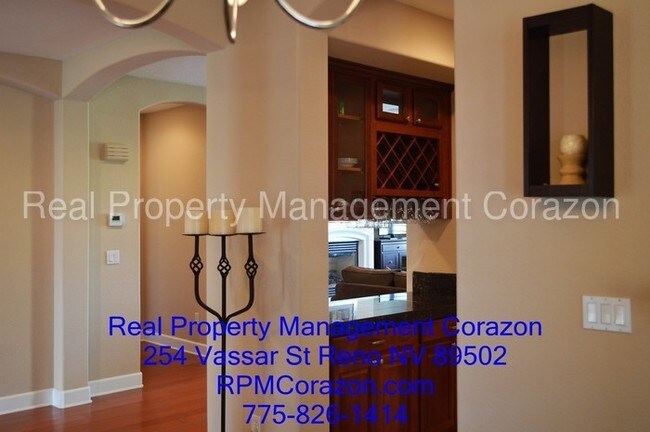 Building Photo - Live in this Spectacular Somersett Home