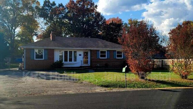 Building Photo - 3102 Dancer Rd