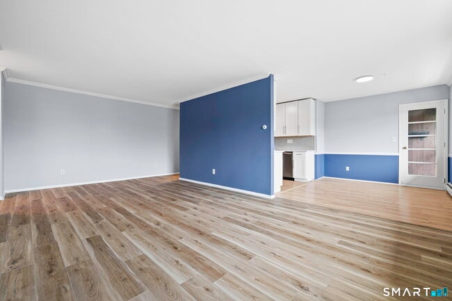 Building Photo - 154 Cold Spring Rd