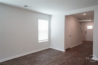 Building Photo - 139 Painted Lady Lp