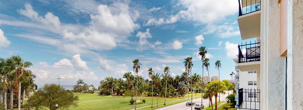 Foto principal - 1120 N Shore Dr NE