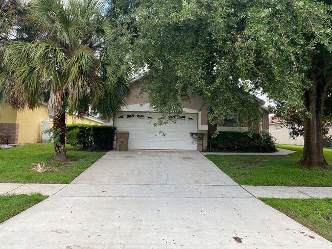 Great 4 Bedroom 3 Bathroom Pool Home in In... - Great 4 Bedroom 3 Bathroom Pool Home in In...