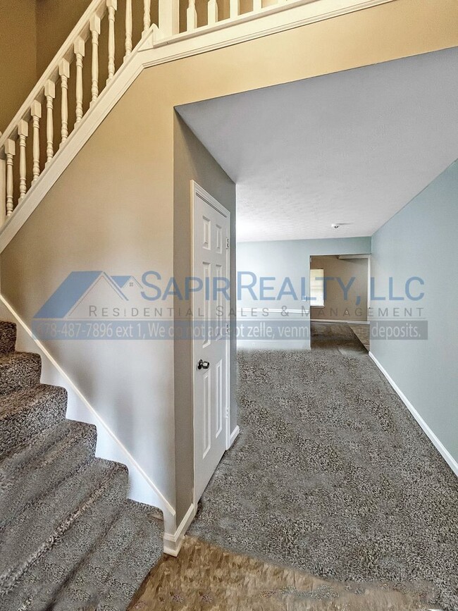Foto del edificio - 5042 Cottage Grove Pl