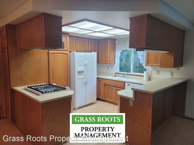 Foto del edificio - 3 br, 2 bath House - 11751 Upper Circle Dr