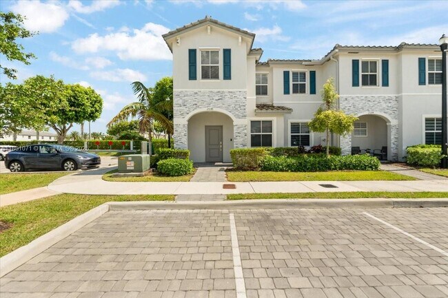 Foto del edificio - 2648 SE 15th Ct