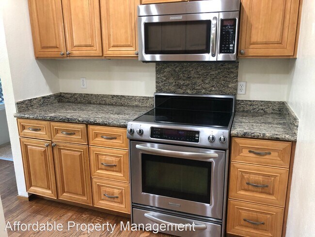 Foto del edificio - 3 br, 2.5 bath House - 2106 Oak Creek Place