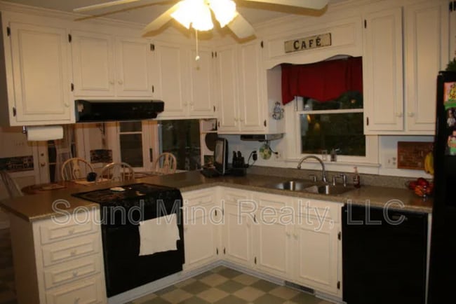 Foto del edificio - 1617 Burnt Mill Rd