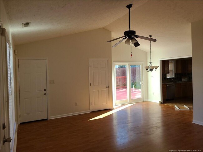 Building Photo - 2609 Cameron Woods Ln