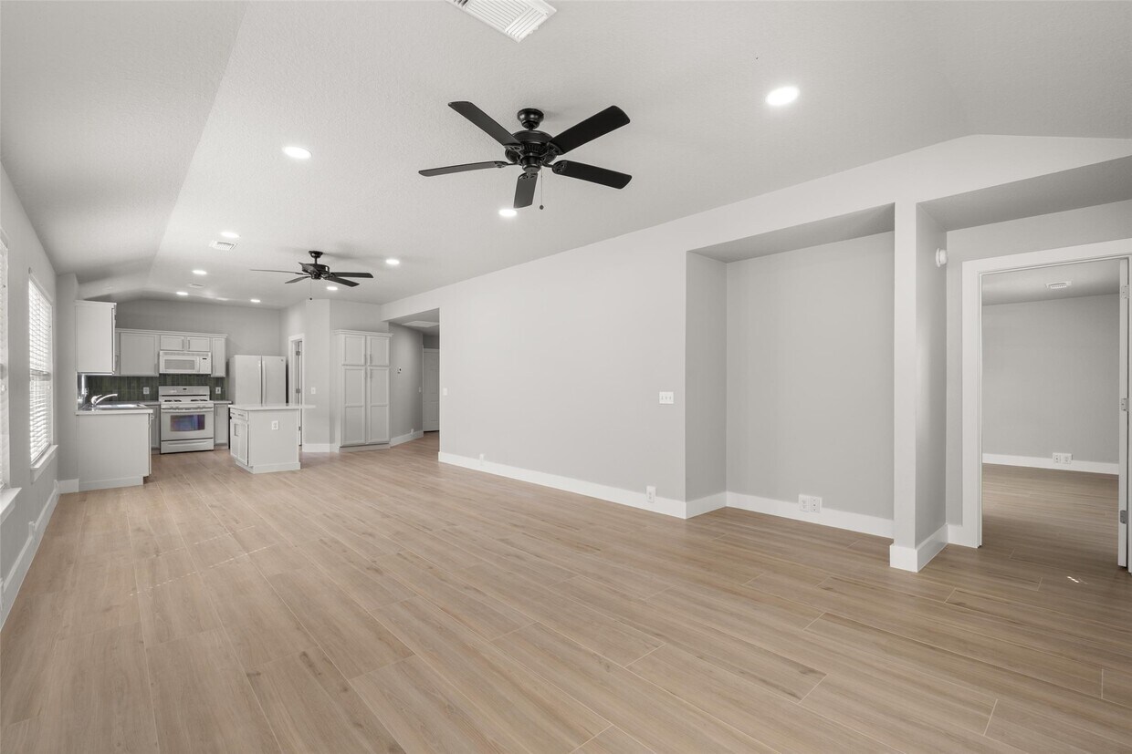 Building Photo - 7310 Wisteria Chase Pl