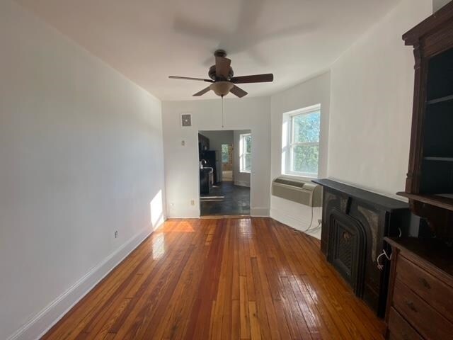 Building Photo - 253 8th St