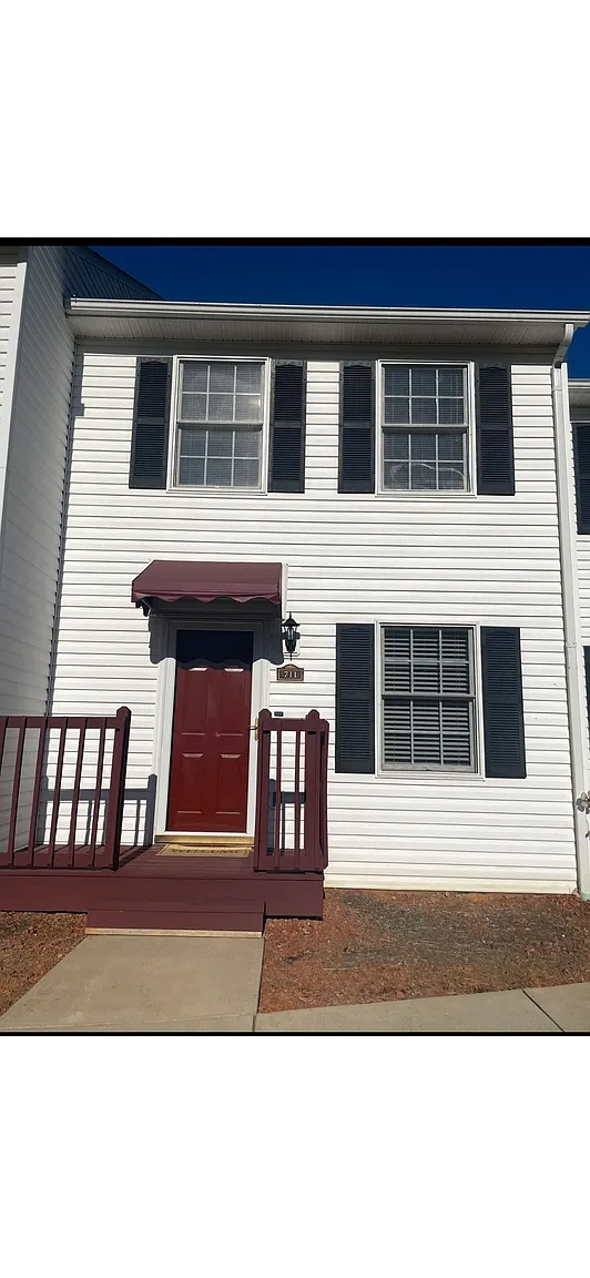 Building Photo - 711 Beaverview Dr