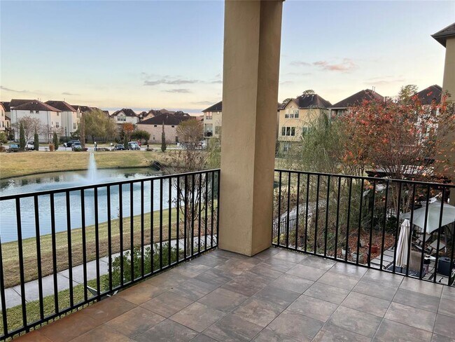 Foto del edificio - 2814 King's Retreat Cir