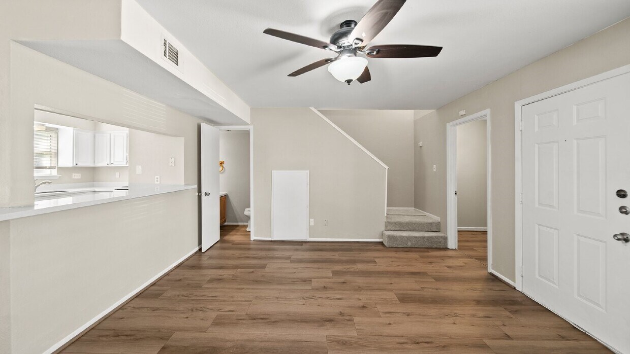 Foto principal - 2533 S Washington Ave