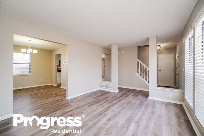 Foto del edificio - 224 Eastcreek Dr