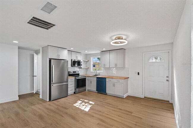 Foto del edificio - 4545 12th Ave S