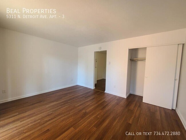 Foto del edificio - 5311 N Detroit Ave