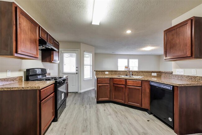 Foto del edificio - 3038 Junction Dr