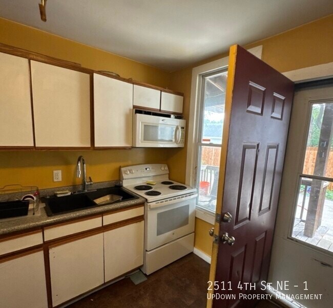 Foto del edificio - 2511 4th St NE