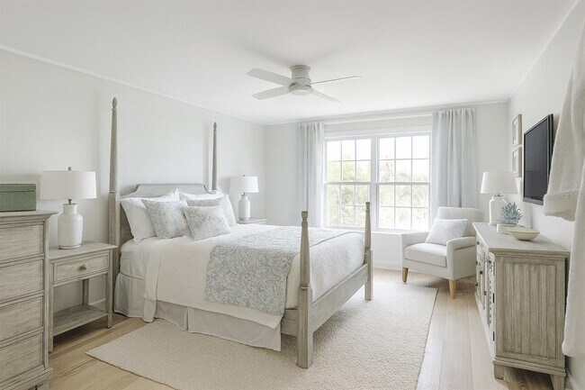 Foto del edificio - 7630 Pesaro Dr