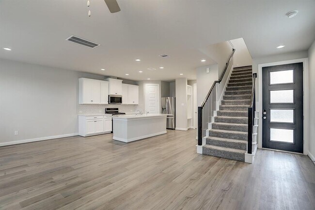 Foto del edificio - 9838 Magnolia Village Ln