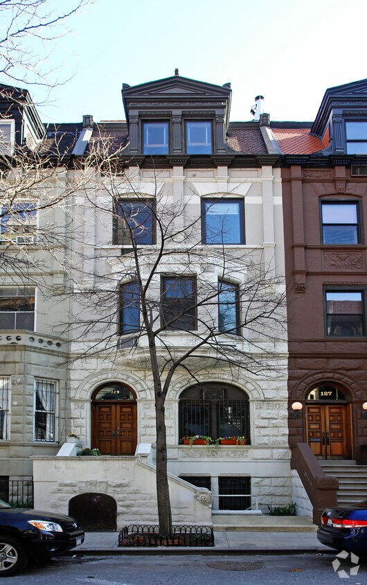 Foto del edificio - 129 W 80th St