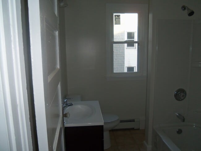 Building Photo - 463 East St