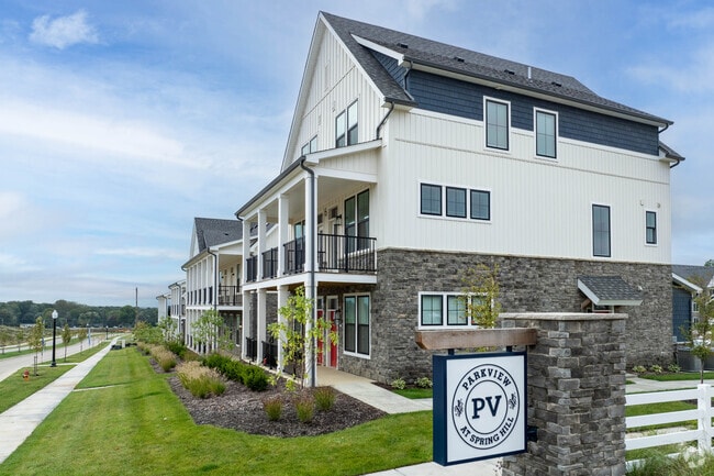 Foto del edificio - Parkview at Spring Hill Apartments