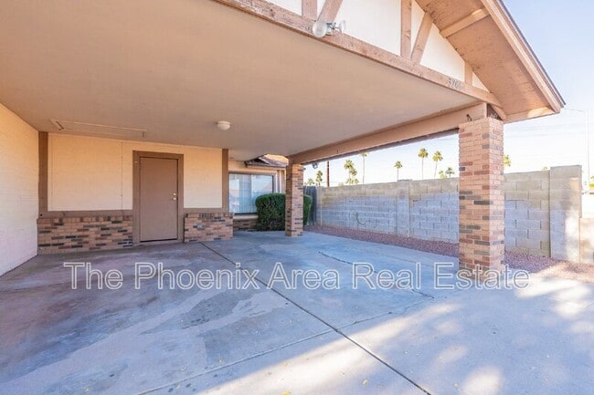 Building Photo - 3206 E Calypso Ave