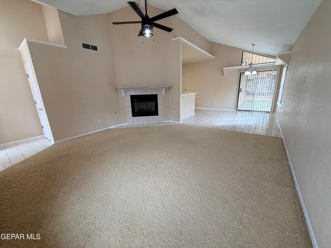 Building Photo - 1892 Lyman Dutton Cir