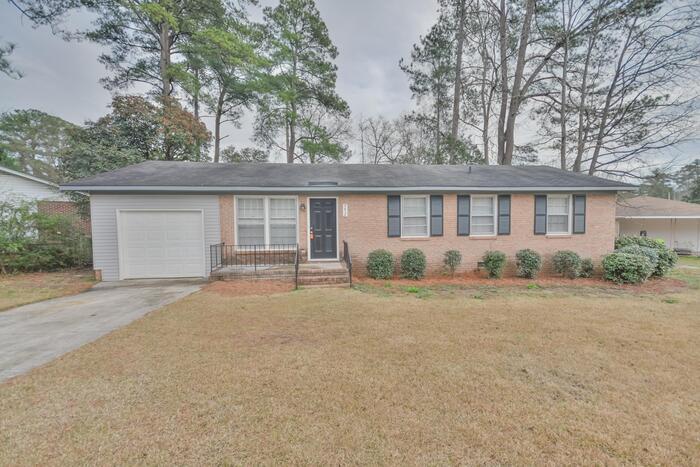 Foto principal - 9416 S Chelsea Rd
