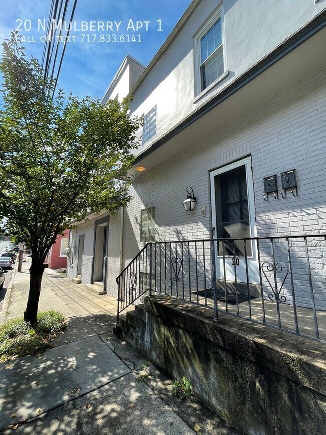 Building Photo - 20 N Mulberry St