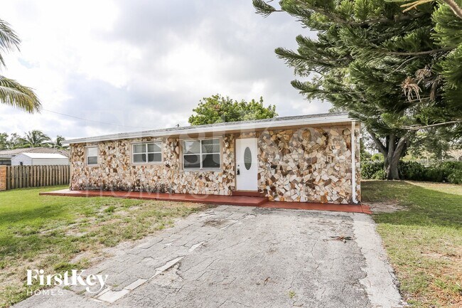 Foto del edificio - 4200 SW 18th St