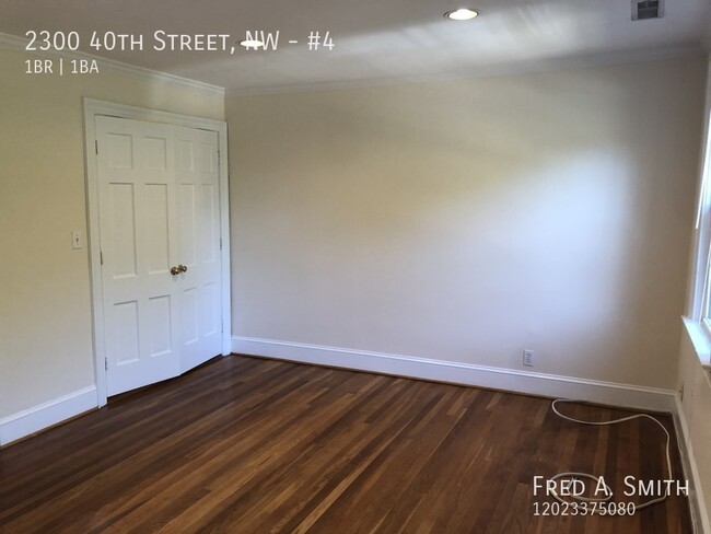 Building Photo - Glover Park Spacious Beautiful One-Bedroom...