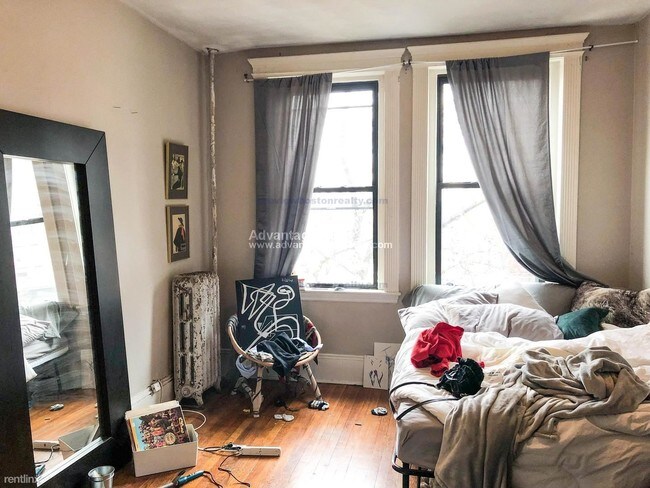 Building Photo - 1056 Commonwealth Avenue