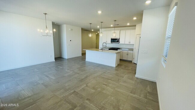 Foto del edificio - 36972 W Prado St